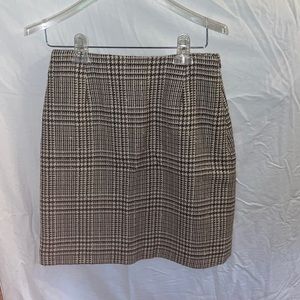 Henri Bendel houndstooth pattern skirt